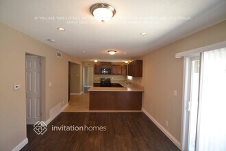 19200 Midtown Ave in Carson, CA - Building Photo - Building Photo