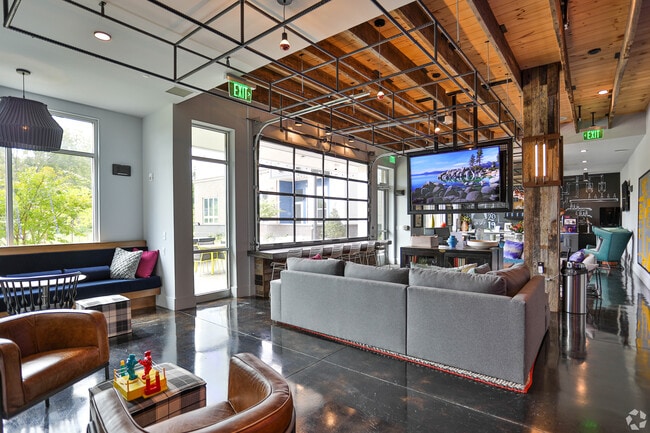 Abberly NoDa Vista in Charlotte, NC - Foto de edificio - Building Photo