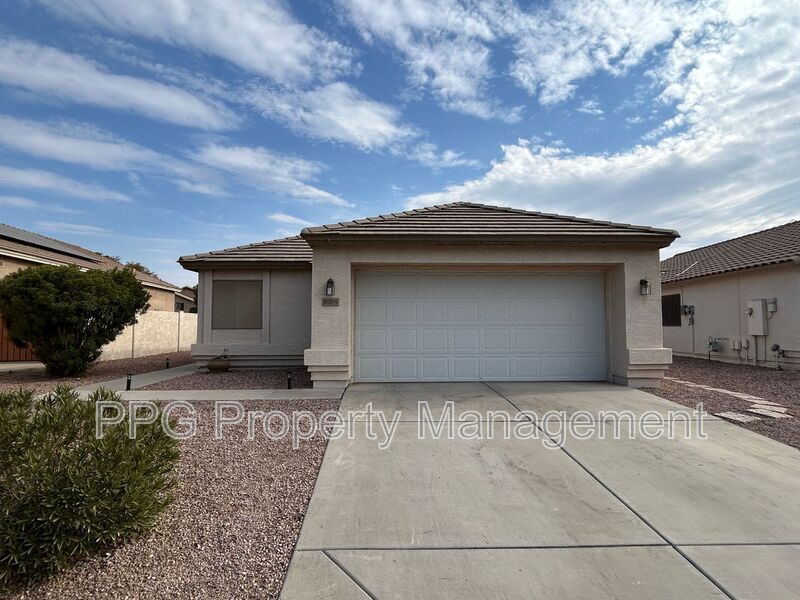 16265 N 138th Ave in Surprise, AZ - Building Photo