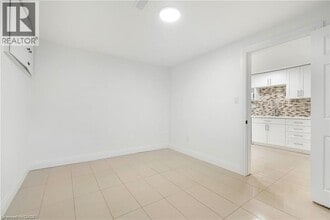 15 Arthur Ave N in Hamilton, ON - Building Photo - Building Photo