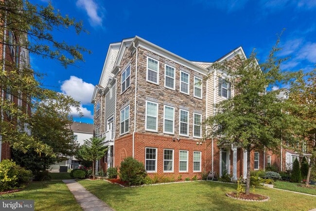 property at 43551 Wheadon Terrace