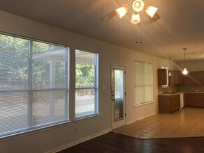 12824 Serafy Ct in Austin, TX - Building Photo - Building Photo