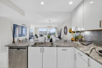 3091 N Course Dr in Pompano Beach, FL - Building Photo - Building Photo