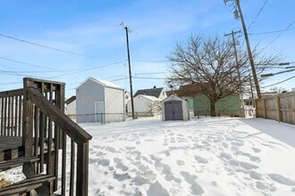 943 Cloverdale Rd in Toledo, OH - Building Photo - Building Photo