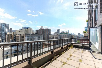 255 W 94th St in New York, NY - Building Photo - Building Photo