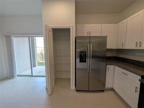 32021 Spiceberry St in San Antonio, FL - Building Photo - Building Photo