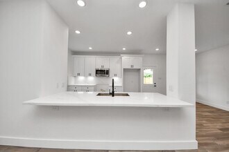 765 Marjorie St in Houston, TX - Building Photo - Building Photo