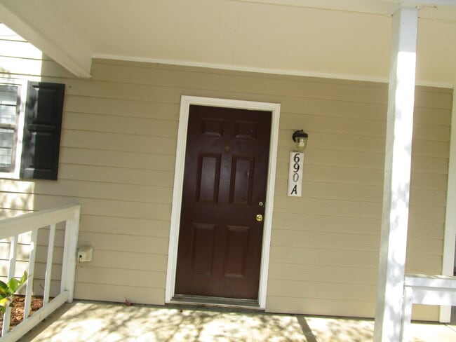 690 Archdale Dr in Sumter, SC - Building Photo - Building Photo