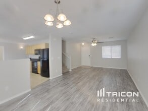 30603 N Desert Star Dr in San Tan Valley, AZ - Building Photo - Building Photo