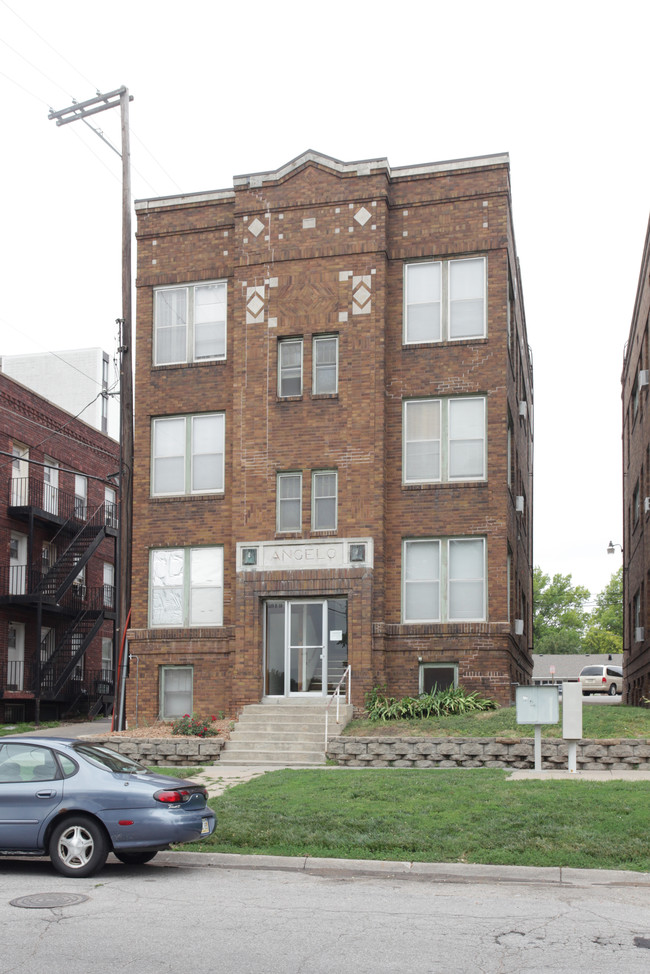 Angelo in Lincoln, NE - Foto de edificio - Building Photo
