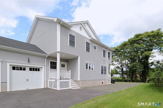 property at 860 Oldfield Road