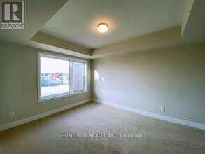 107 Kyanite Ln in Ottawa, ON - Building Photo - Building Photo