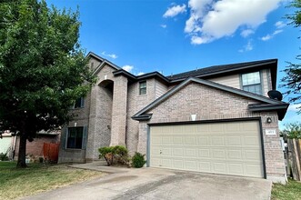 411 Evening Grosbeak Dr in Pflugerville, TX - Building Photo - Building Photo