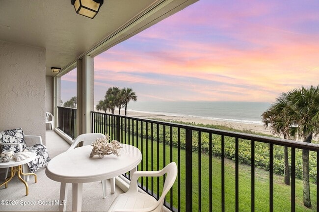 property at 995 N Hwy A1A