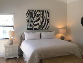 2569 Bedford Mews Dr in Wellington, FL - Building Photo - Building Photo