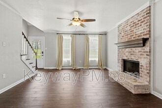 329 Lamplighter Ln in Martinez, GA - Building Photo - Building Photo