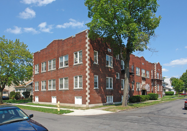 26 Westgate Ter in Rochester, NY - Building Photo - Building Photo