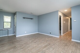 2801 W Broadway in Columbia, MO - Building Photo - Building Photo