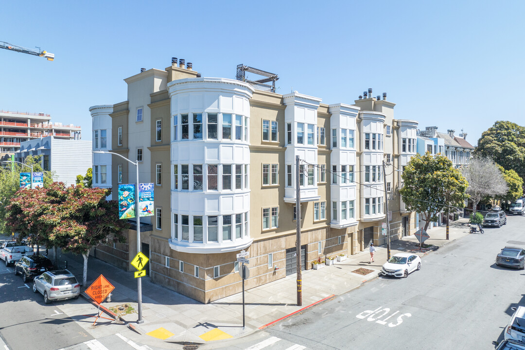 798 Stanyan St in San Francisco, CA - Building Photo