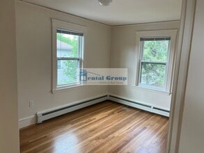 242 Waverley Ave in Watertown, MA - Building Photo - Building Photo