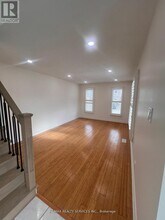 31 Junewood Crescent in Brampton, ON - Building Photo - Building Photo