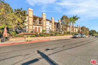 2333 241st St in Lomita, CA - Building Photo - Building Photo