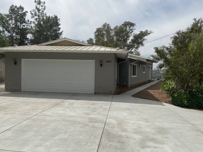property at 9427 Vista Dr