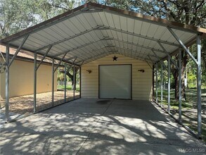 14131 SE 86th Terrace in Inglis, FL - Building Photo - Building Photo