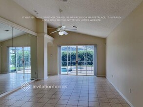 16725 Rolling Green Dr in Clermont, FL - Foto de edificio - Building Photo