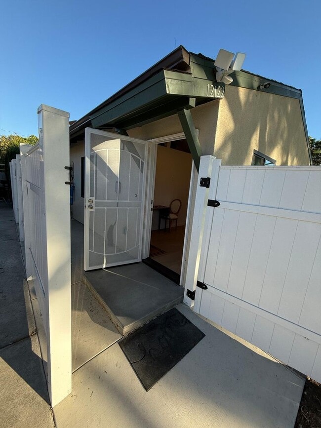 12122 Bluefield Ave in La Mirada, CA - Building Photo - Building Photo