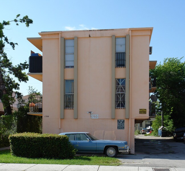 1760 SW 7th St in Miami, FL - Building Photo - Building Photo