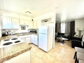 4481 N 21st St in Phoenix, AZ - Building Photo - Building Photo