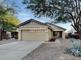1651 W Quick Draw Way in Queen Creek, AZ - Building Photo