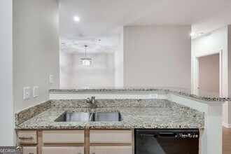 821 Ralph McGill Blvd NE in Atlanta, GA - Foto de edificio - Building Photo