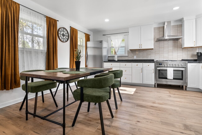 124 S 9th St in Chesterton, IN - Building Photo - Building Photo