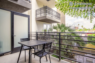 375 N La Cienega Blvd, Unit FL3-ID175 in West Hollywood, CA - Building Photo - Building Photo