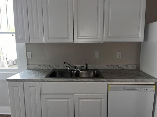 property at 727 Glendale St