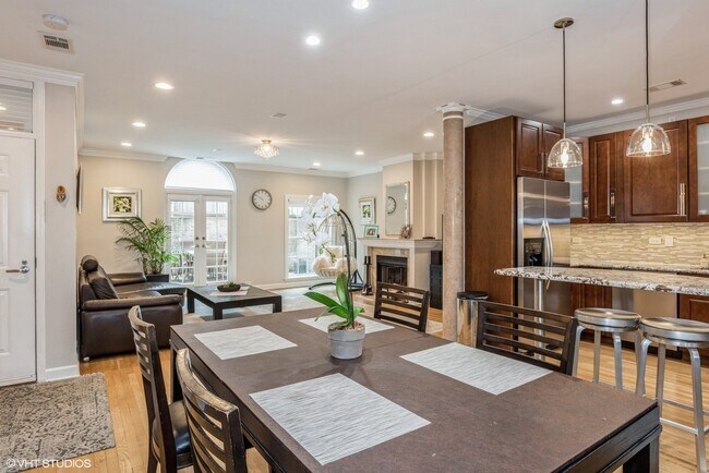 339 W Webster Ave in Chicago, IL - Building Photo - Building Photo