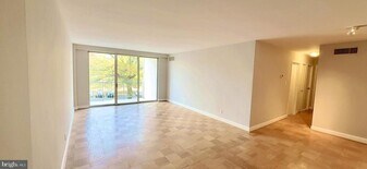 4977 Battery Ln in Bethesda, MD - Building Photo