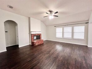 9 Mary Lou Ct in Mansfield, TX - Building Photo - Building Photo