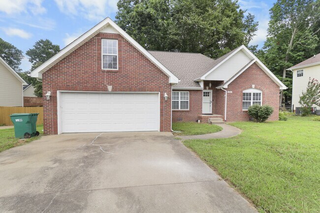 1841 Darlington Dr in Clarksville, TN - Building Photo - Building Photo