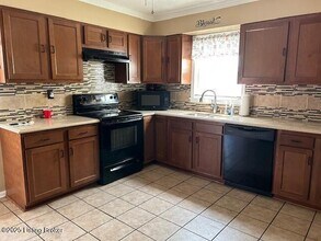 3405 Eva Rd in Louisville, KY - Building Photo - Building Photo