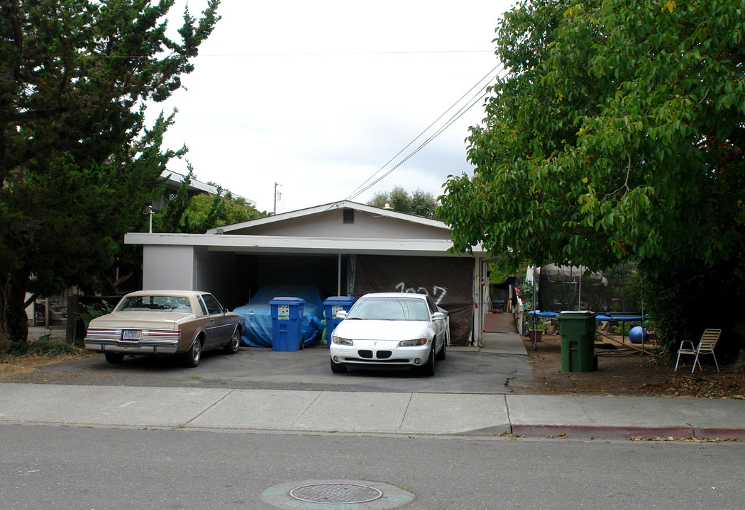 1027 3rd St in Novato, CA - Building Photo