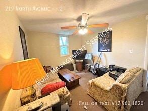 219 North Ave in East Pittsburgh, PA - Building Photo - Building Photo