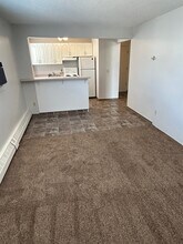 3104-3104 Victoria Ave in Regina, SK - Building Photo - Building Photo