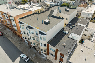 1379 10th Ave in San Francisco, CA - Building Photo - Building Photo