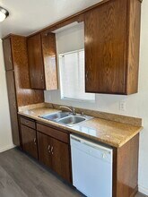 10933 Moorpark St in North Hollywood, CA - Building Photo - Building Photo