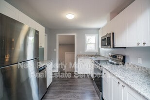 1564 Fir St in Prince George, BC - Building Photo