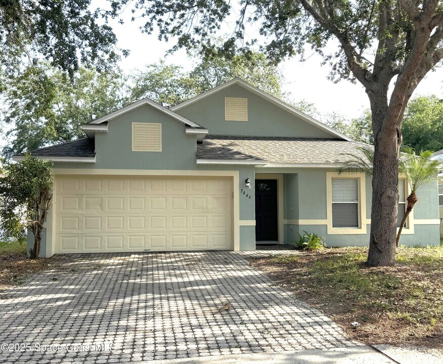 5446 Andrea St in Titusville, FL - Building Photo