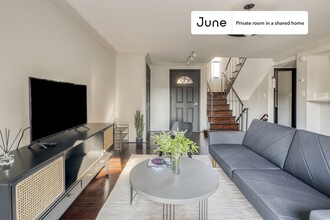 Private bedroom in 5 bed/2.5 bath Home in Washington, DC - Building Photo - Building Photo